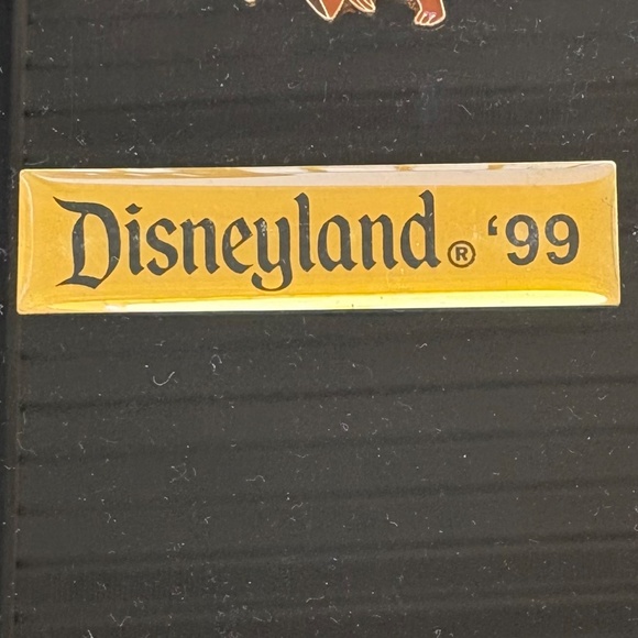 Rare Disneyland ‘99 6 Pin Framed Set - Picture 2 of 8